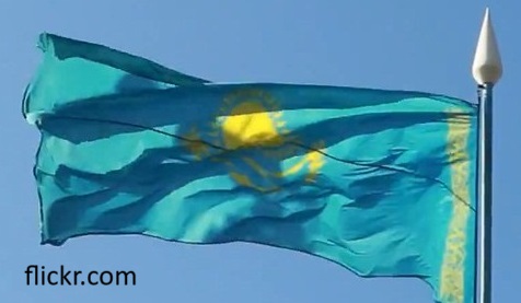 Токаев и Мирзиёев торгуют своим расположением на Новом Шелковом пути flag kazahstan